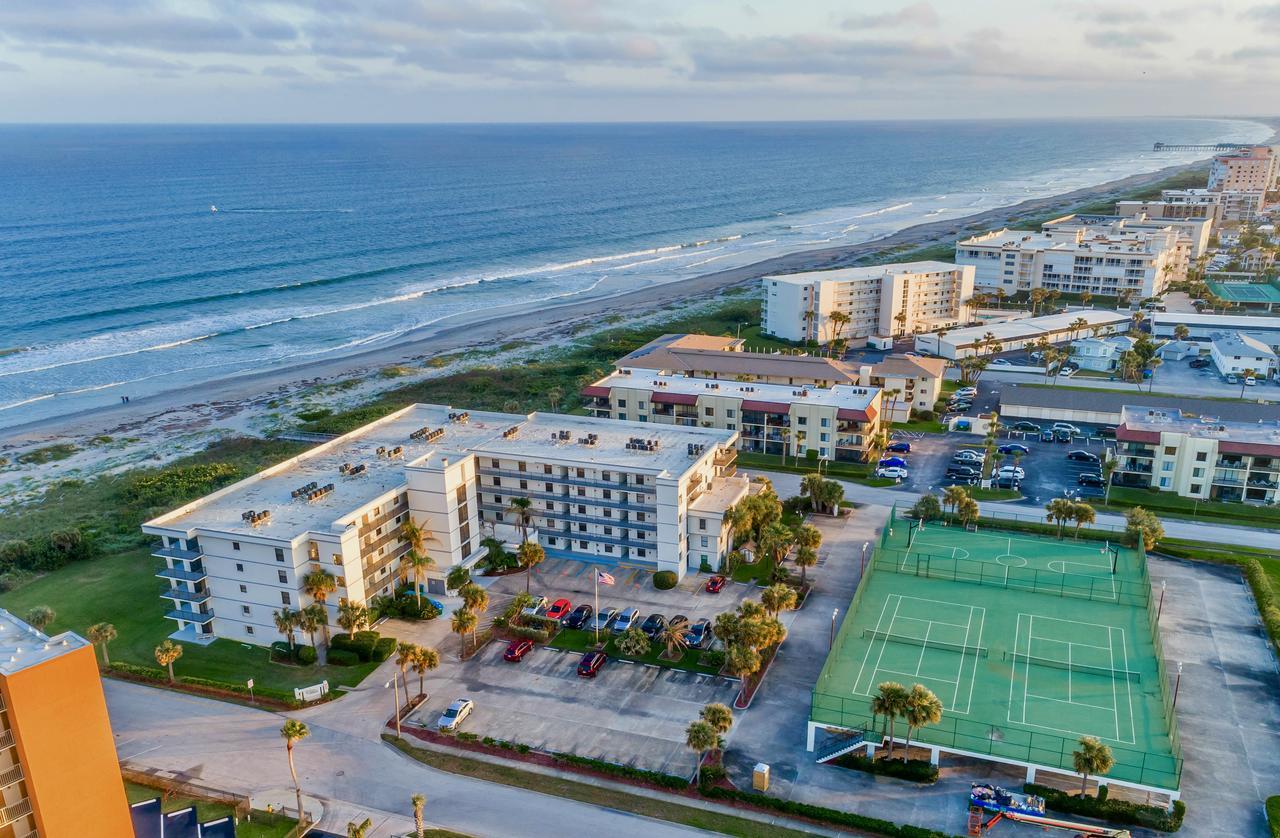 Cape Winds Hotel Cape Canaveral Exterior photo